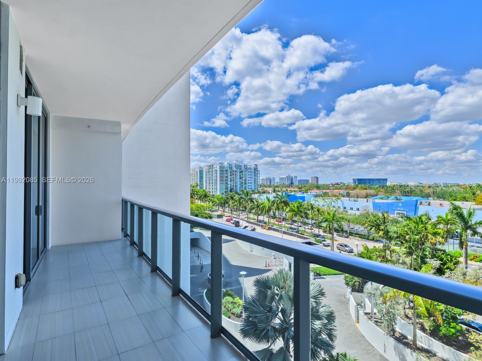 3300 NE 188th St #511, Aventura FL 33180