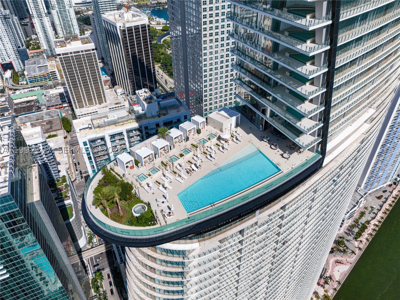 300 Biscayne Boulevard Way #2103C, Miami FL 33131