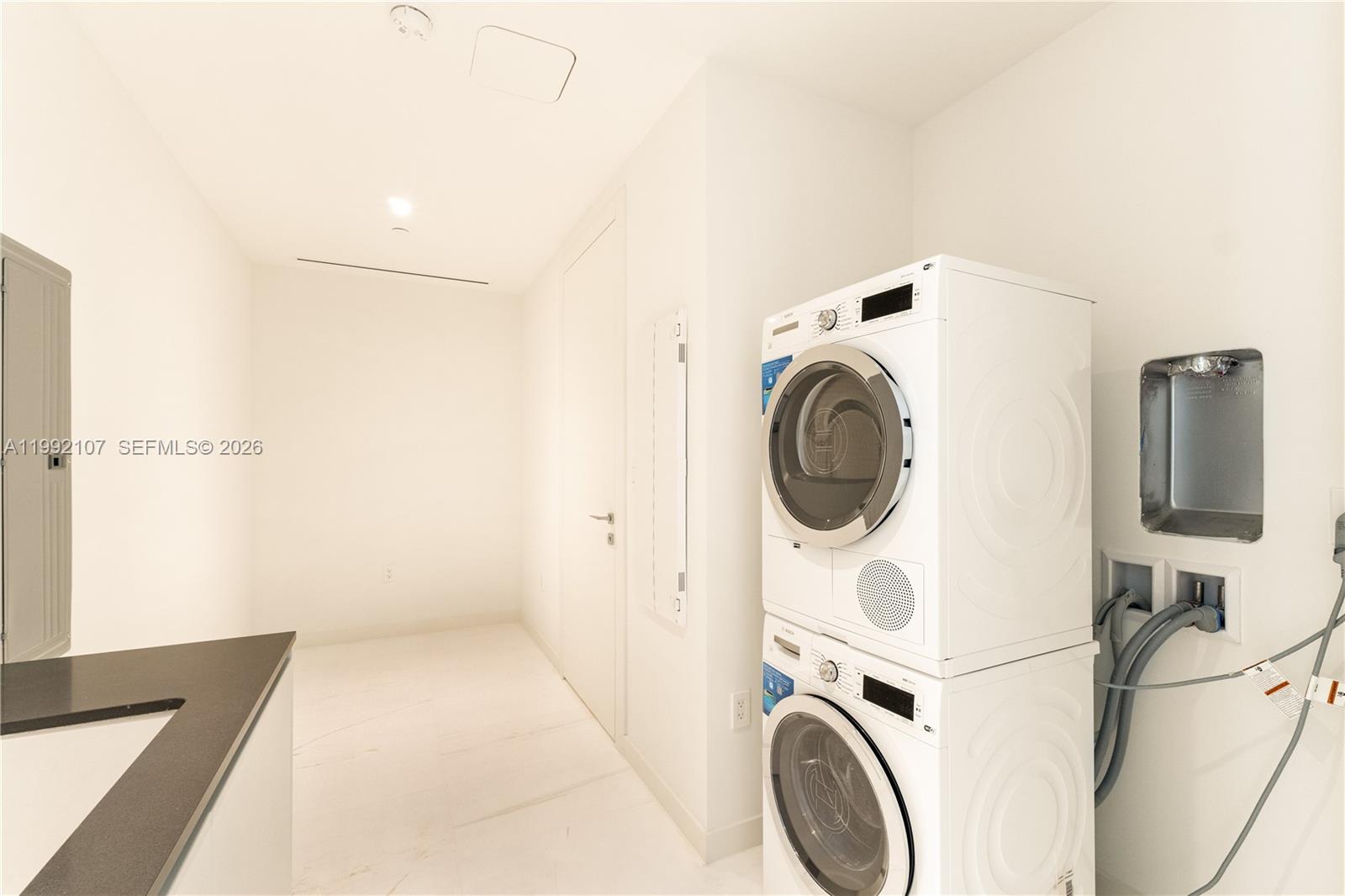 300 Biscayne Boulevard Way #2103C, Miami FL 33131