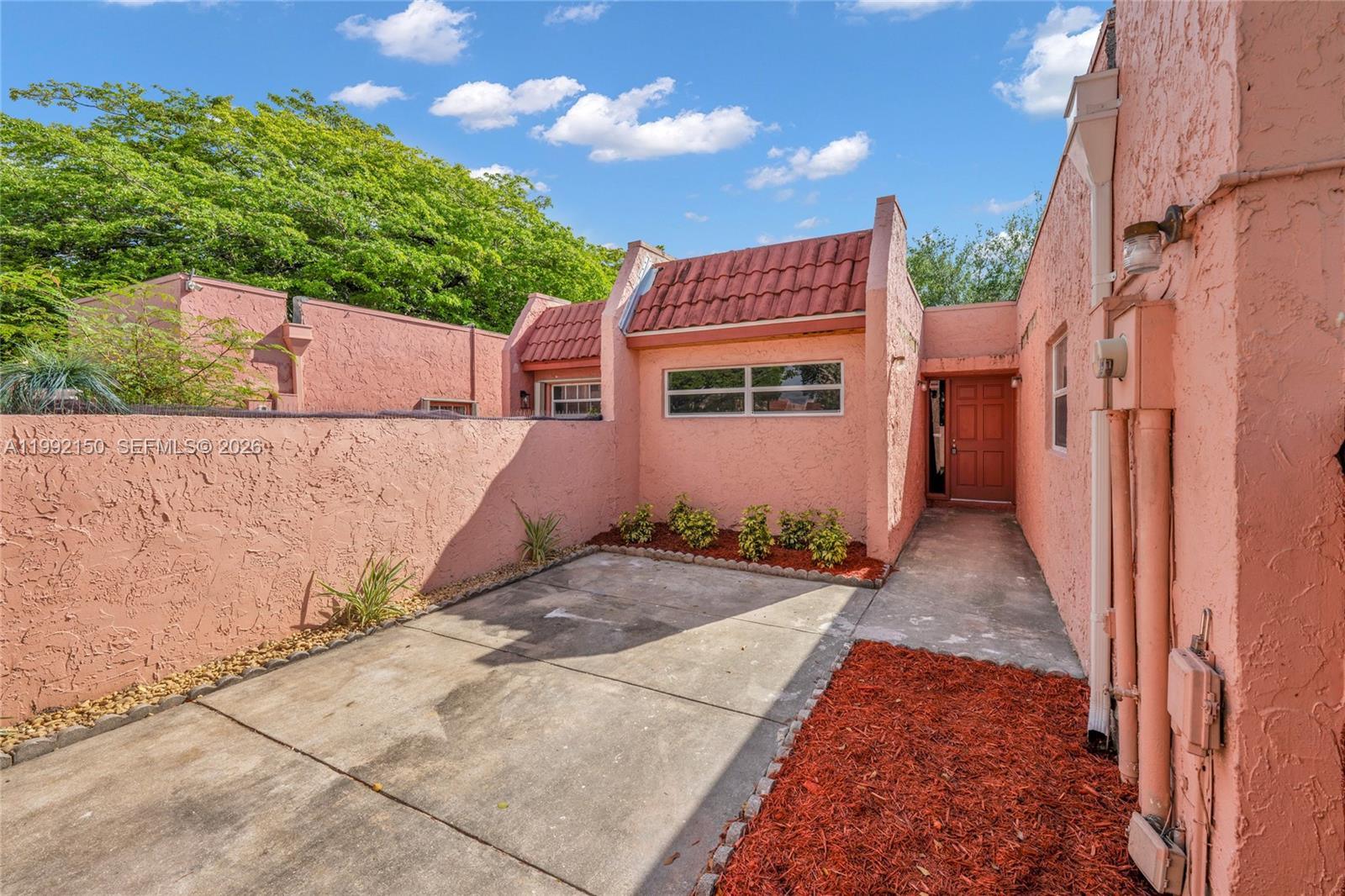 1624 NW 56th Ave #14, Lauderhill FL 33313
