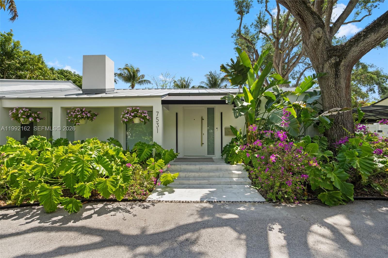 7531 SW 52nd Ct, Miami FL 33143