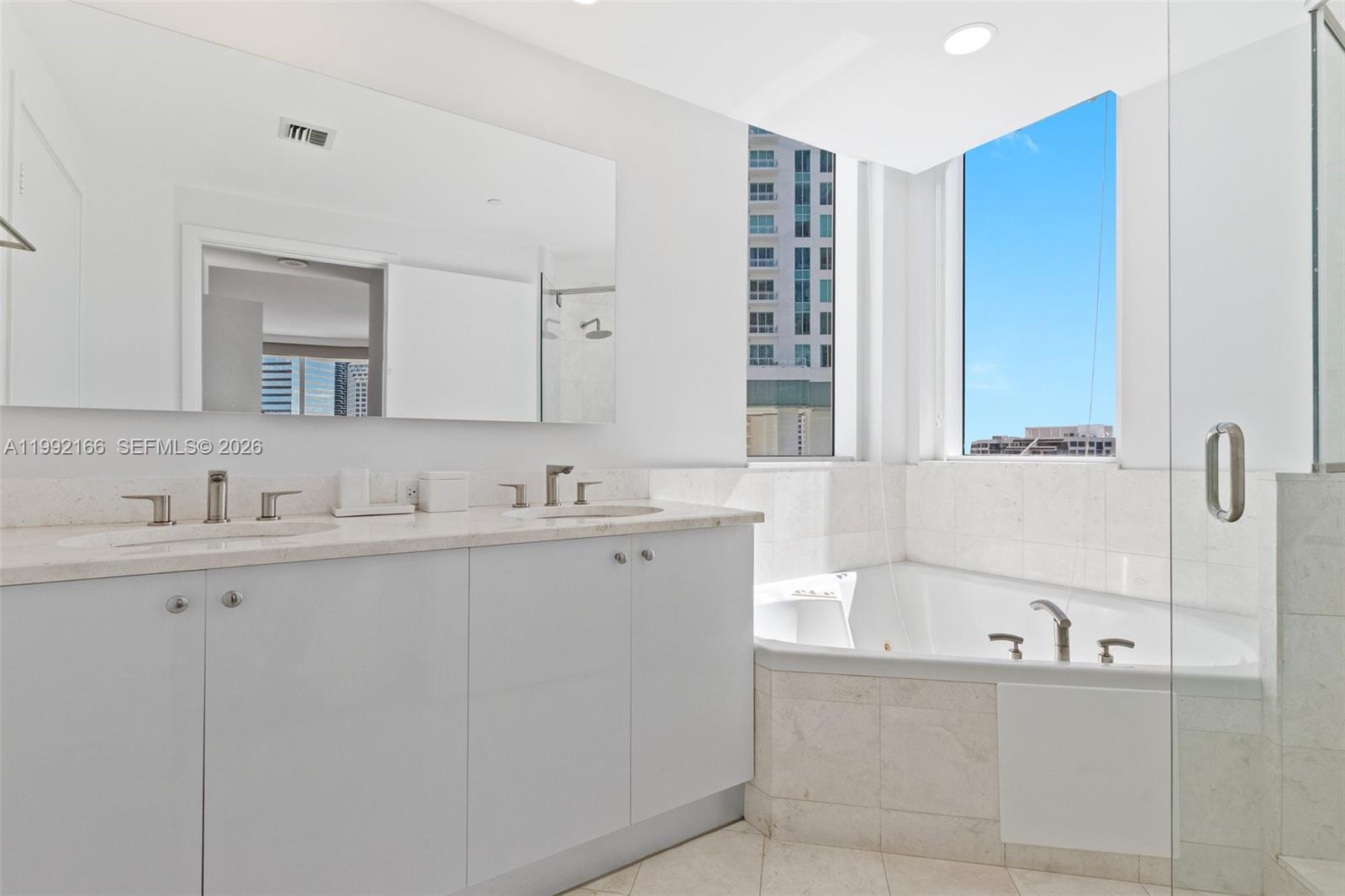 901 Brickell Key Blvd #1609, Miami FL 33131