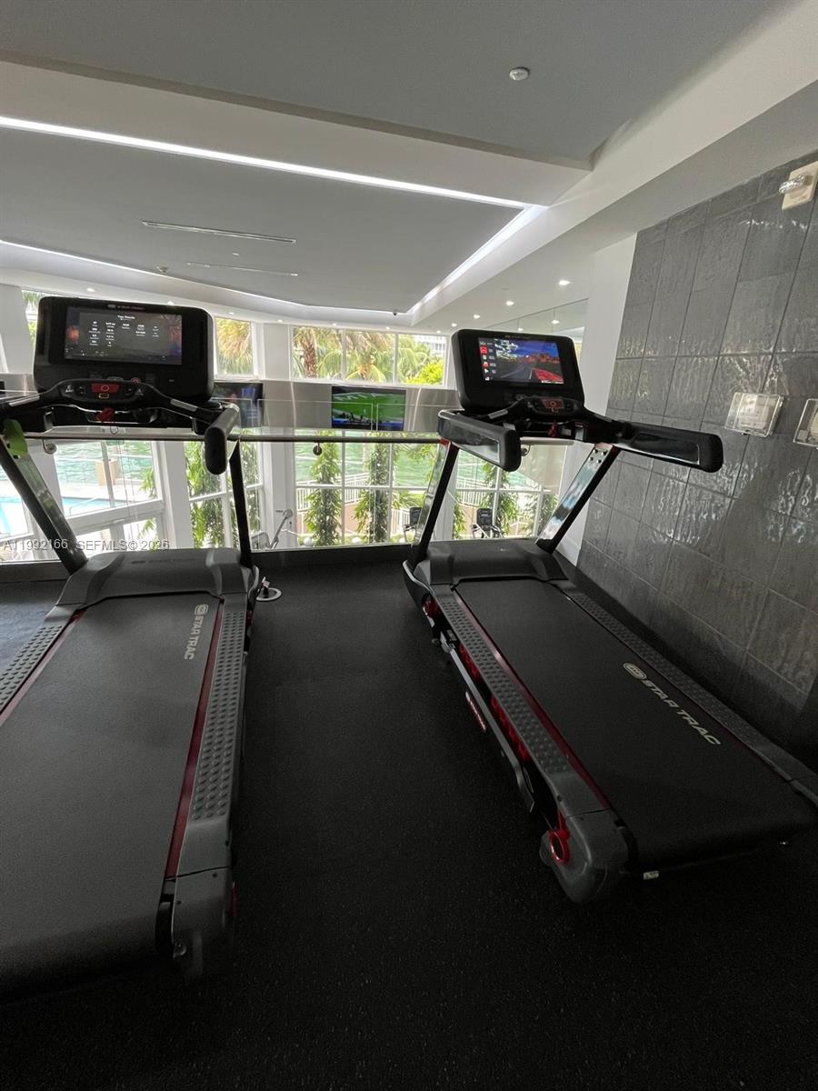 901 Brickell Key Blvd #1609, Miami FL 33131