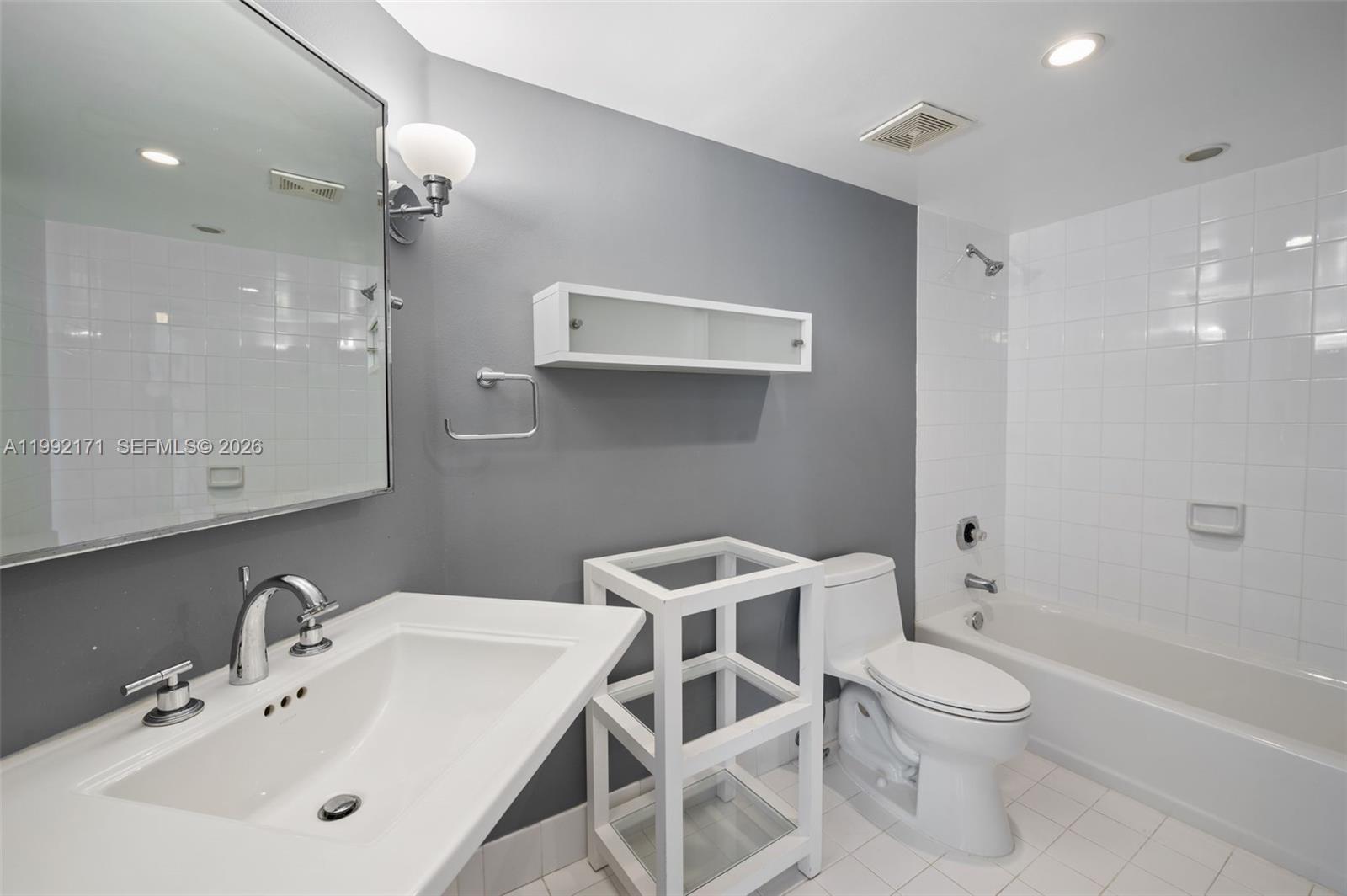 1900 Sunset Harbour Dr #2303, Miami Beach FL 33139