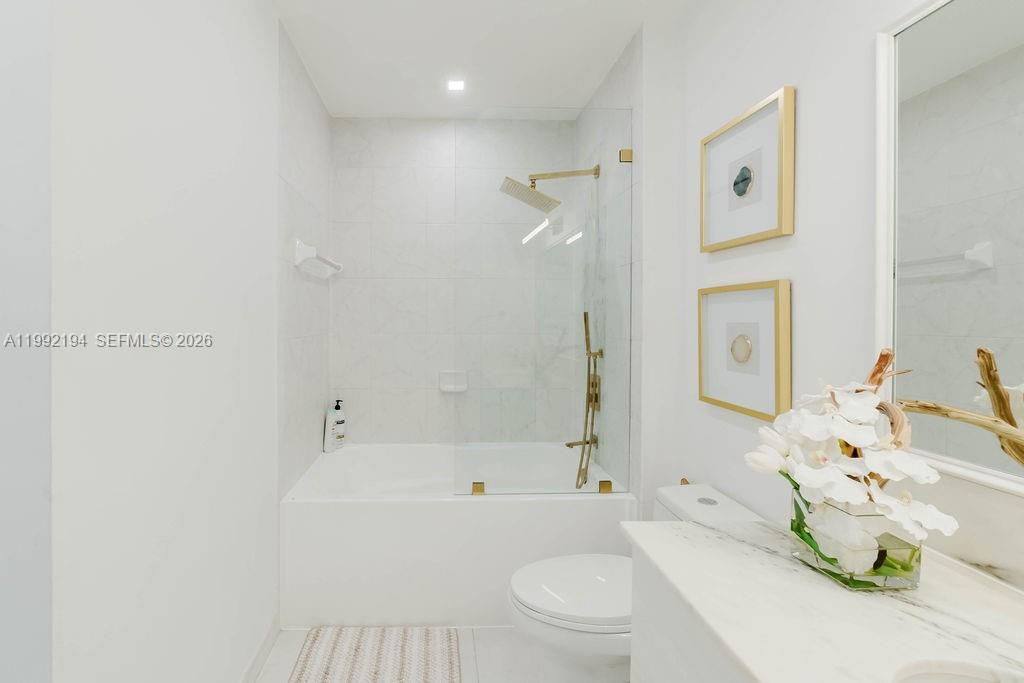133 NE 2nd Ave #512, Miami FL 33132