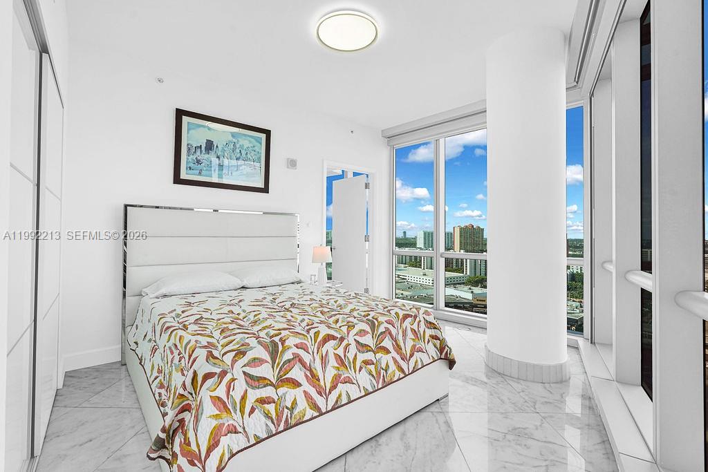 17121 Collins Ave #1808, Sunny Isles Beach FL 33160