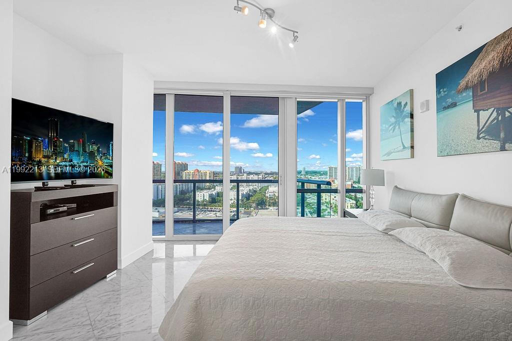 17121 Collins Ave #1808, Sunny Isles Beach FL 33160