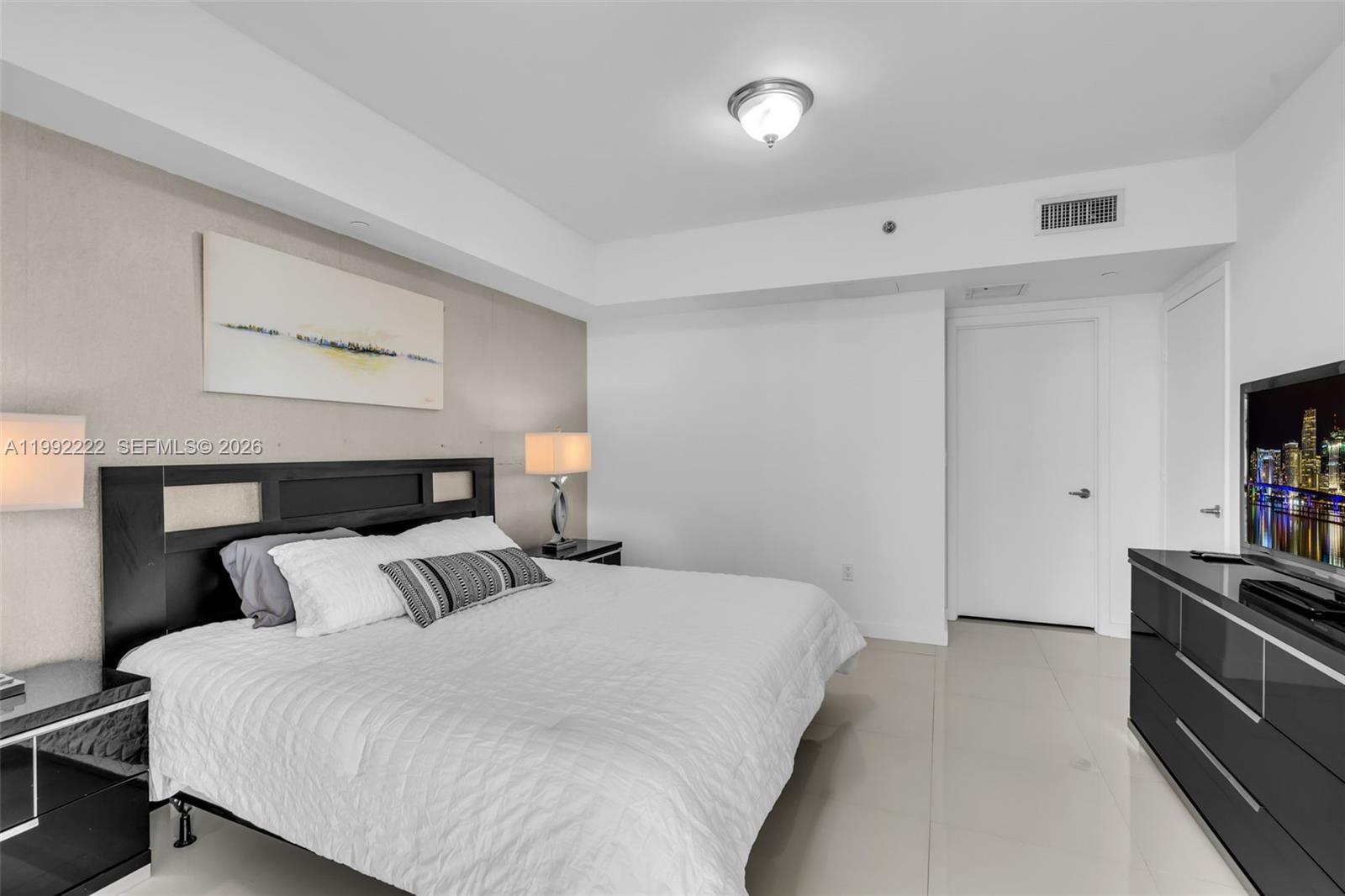 495 Brickell Ave #3708, Miami FL 33131