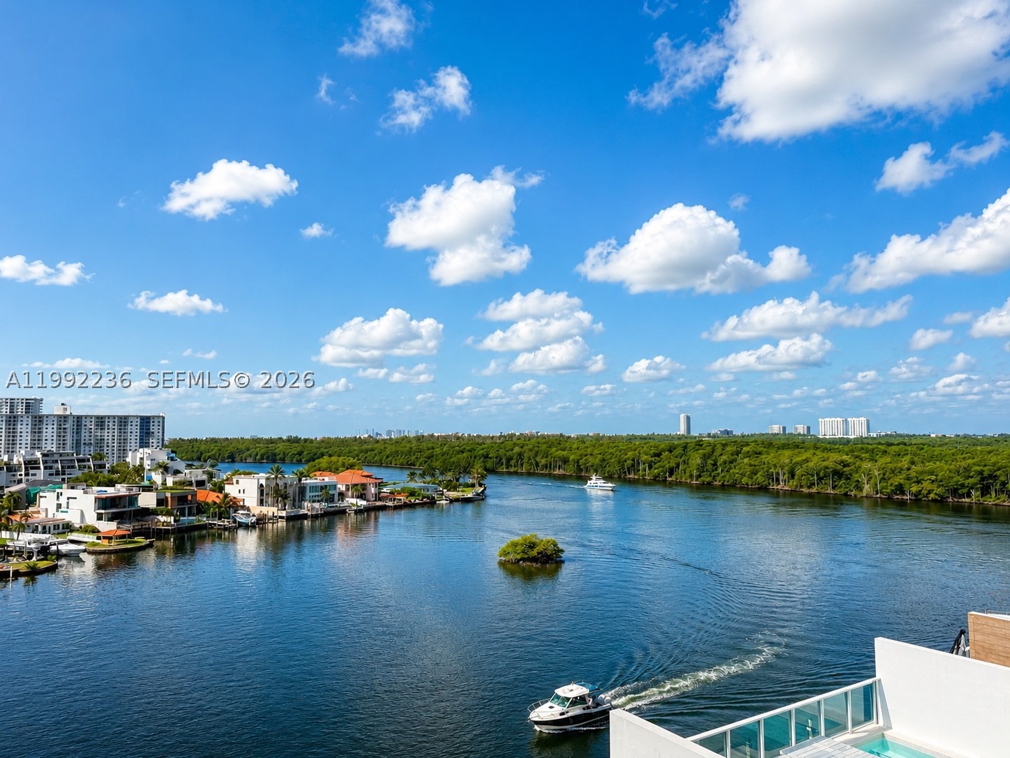 400 Sunny Isles Blvd #819, Sunny Isles Beach FL 33160