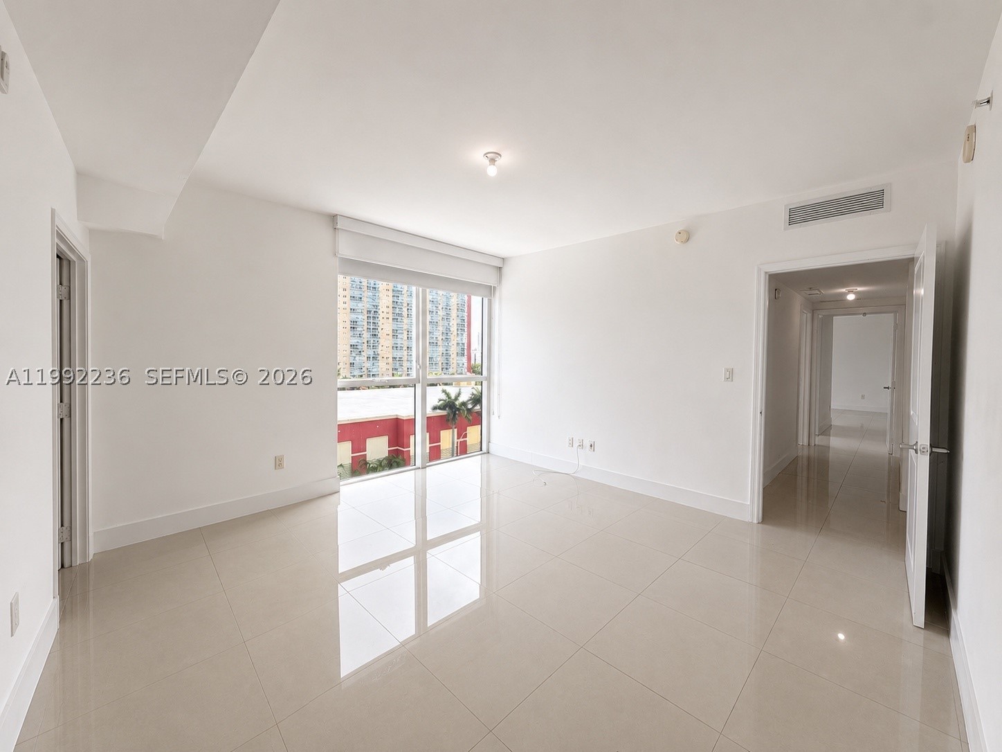 400 Sunny Isles Blvd #819, Sunny Isles Beach FL 33160