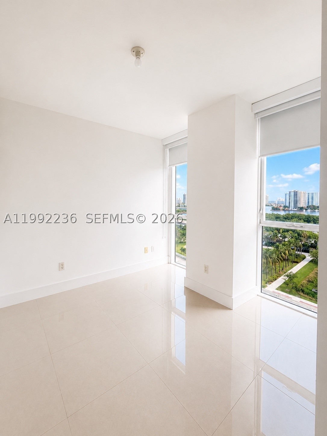 400 Sunny Isles Blvd #819, Sunny Isles Beach FL 33160