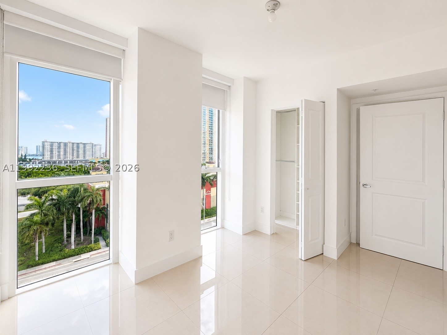 400 Sunny Isles Blvd #819, Sunny Isles Beach FL 33160