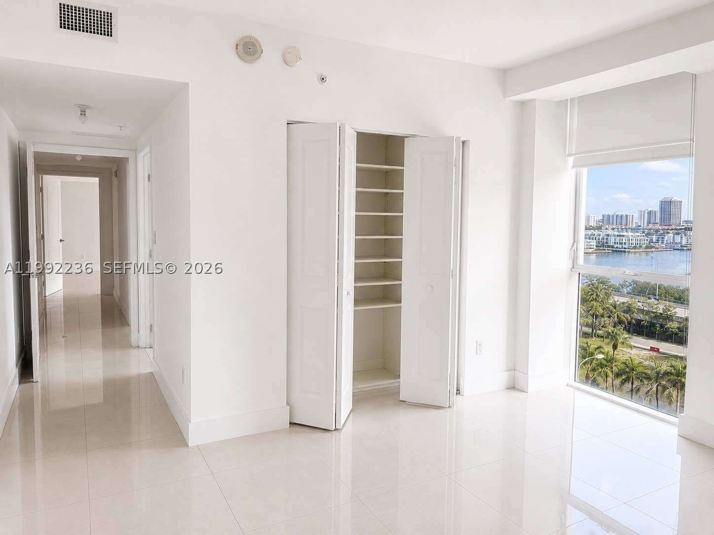 400 Sunny Isles Blvd #819, Sunny Isles Beach FL 33160