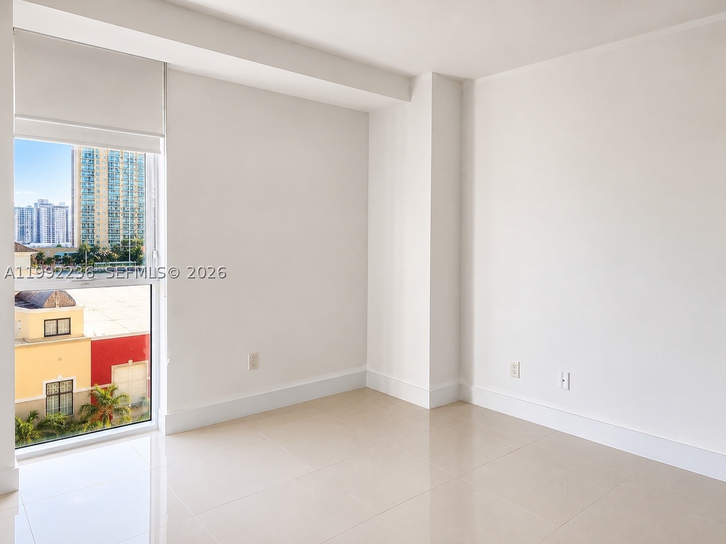 400 Sunny Isles Blvd #819, Sunny Isles Beach FL 33160