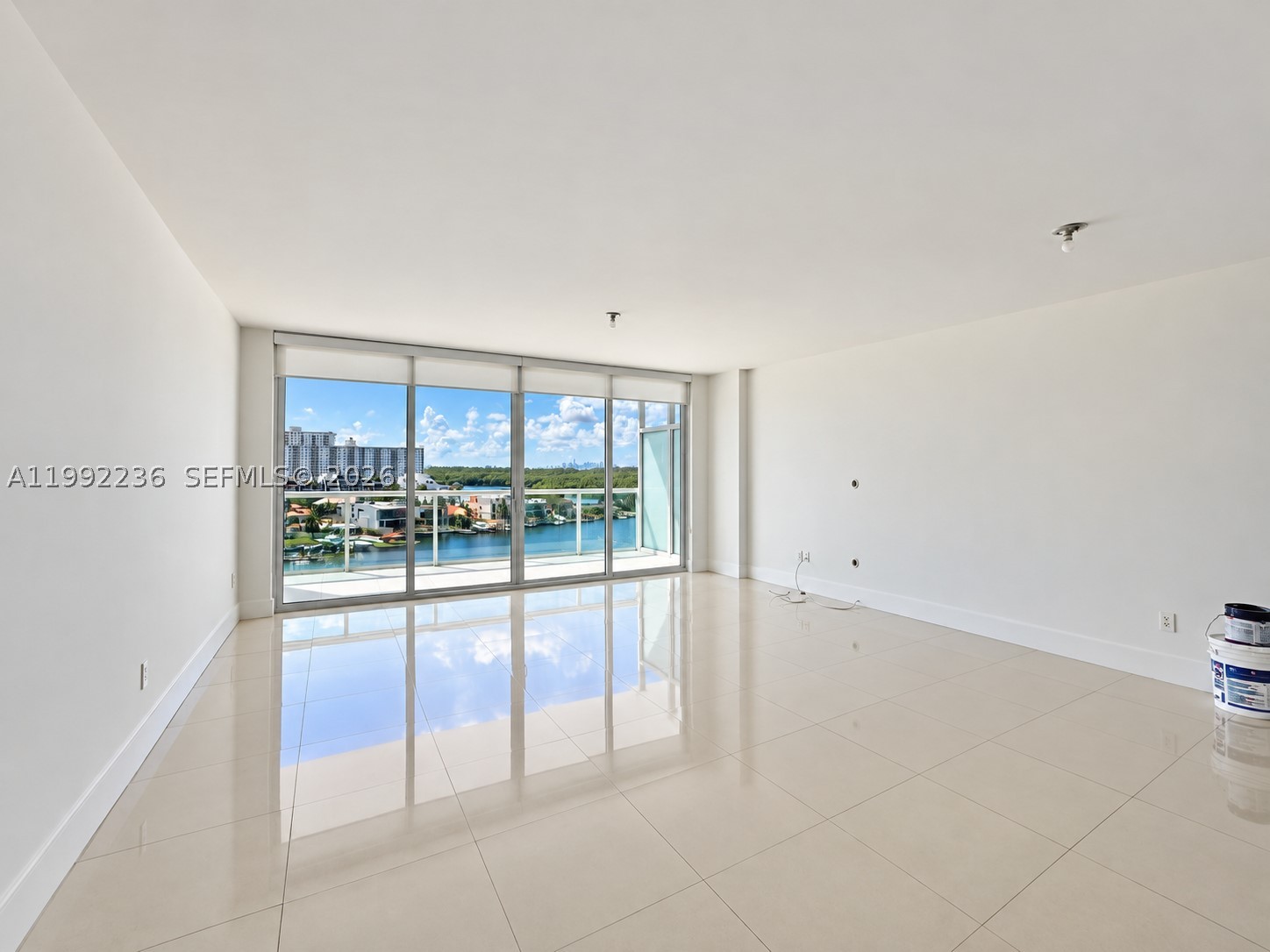 400 Sunny Isles Blvd #819, Sunny Isles Beach FL 33160