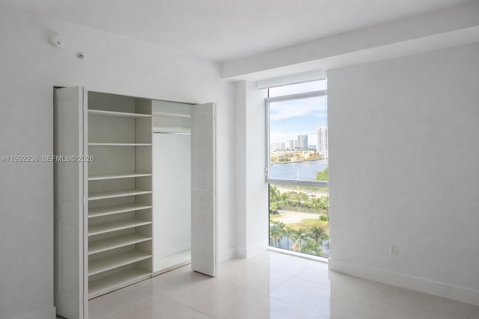 400 Sunny Isles Blvd #819, Sunny Isles Beach FL 33160