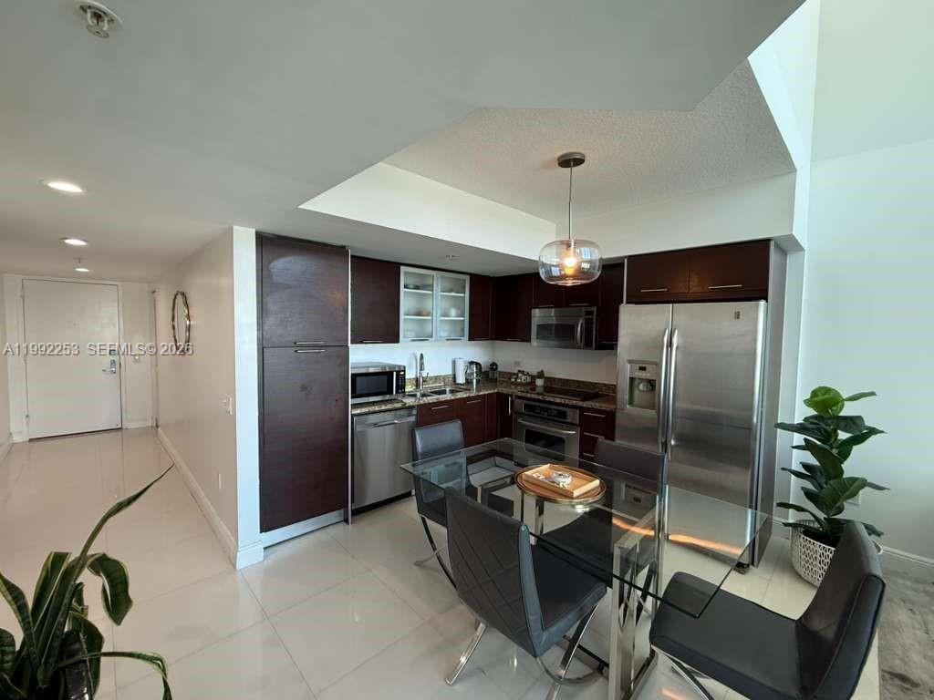 41 SE 5th St #2307, Miami FL 33131