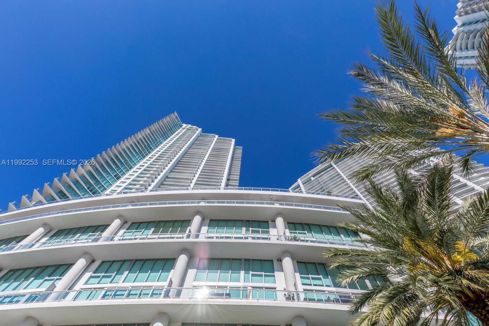 41 SE 5th St #2307, Miami FL 33131