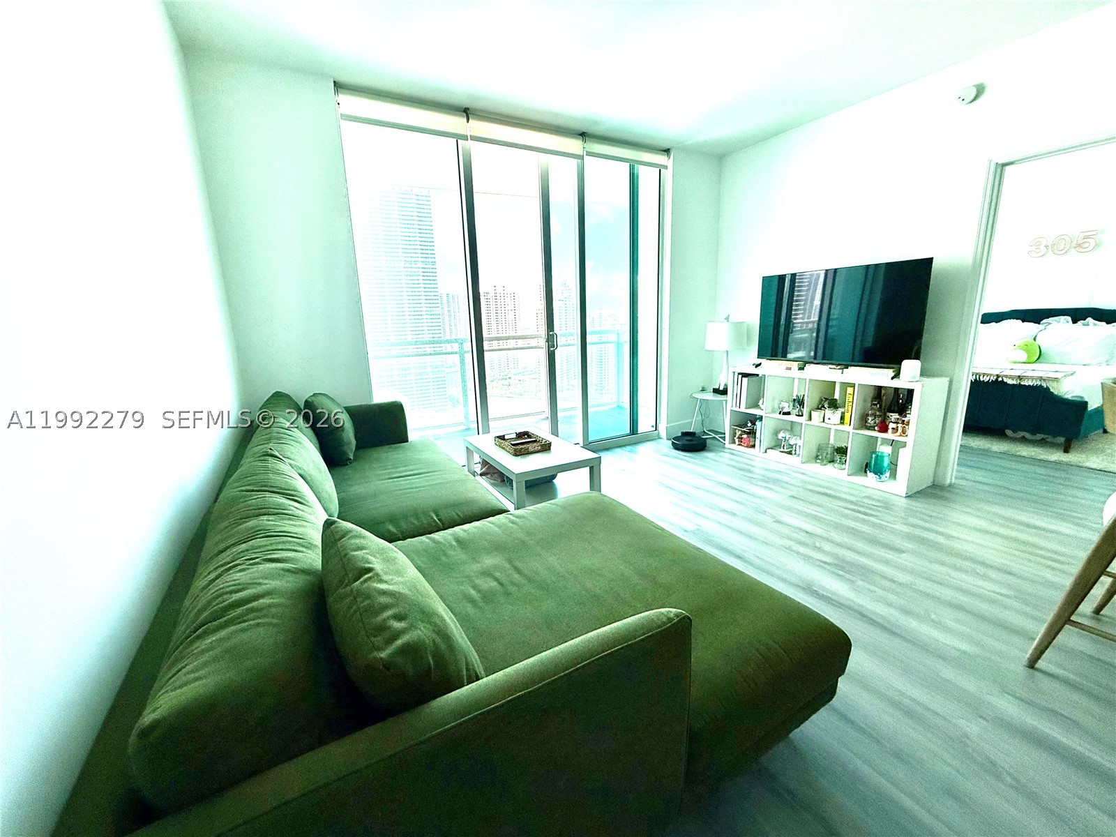 950 Brickell Bay Dr #2706, Miami FL 33131