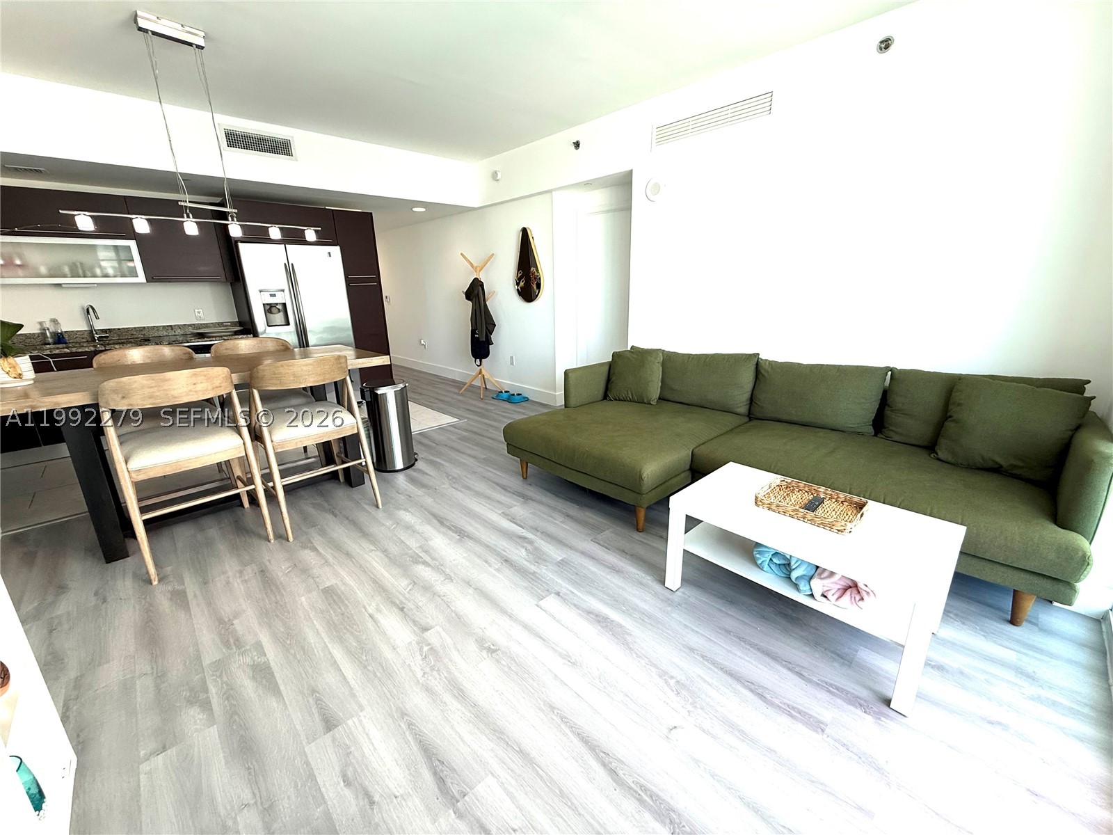 950 Brickell Bay Dr #2706, Miami FL 33131