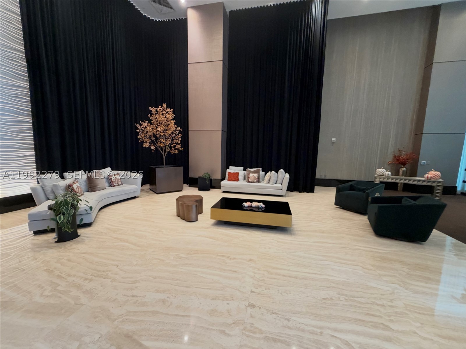 950 Brickell Bay Dr #2706, Miami FL 33131