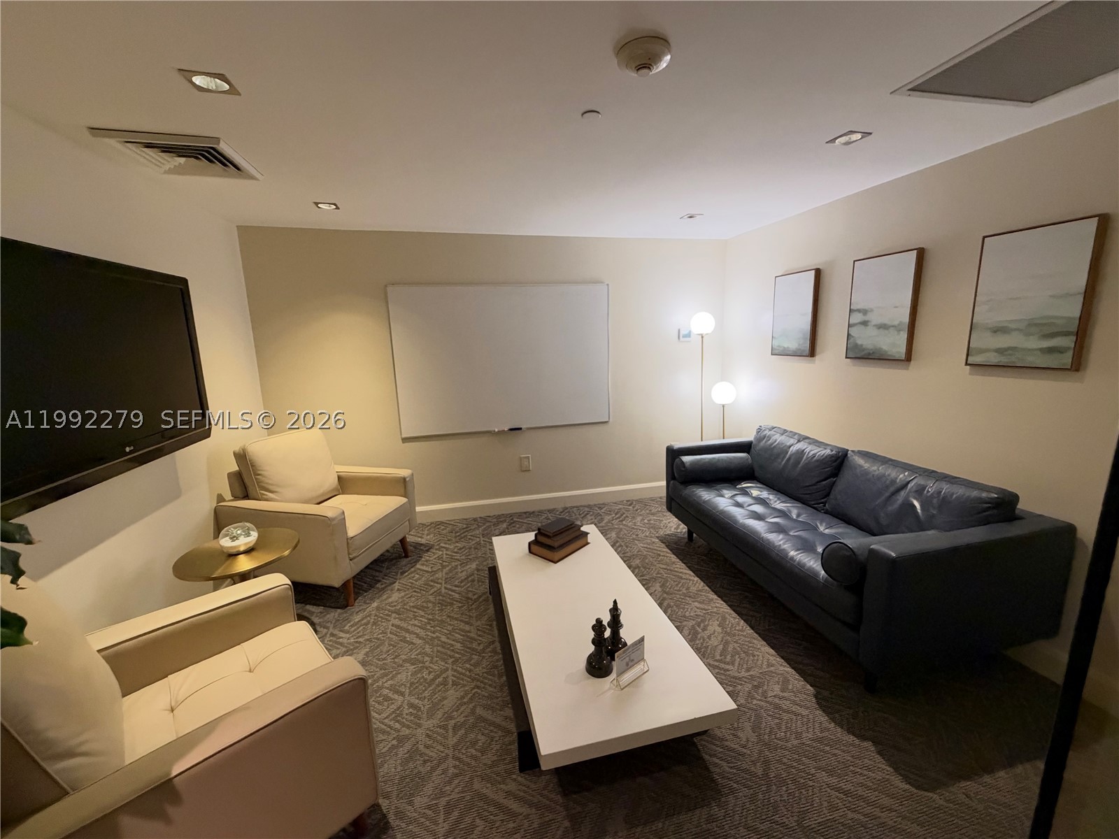 950 Brickell Bay Dr #2706, Miami FL 33131