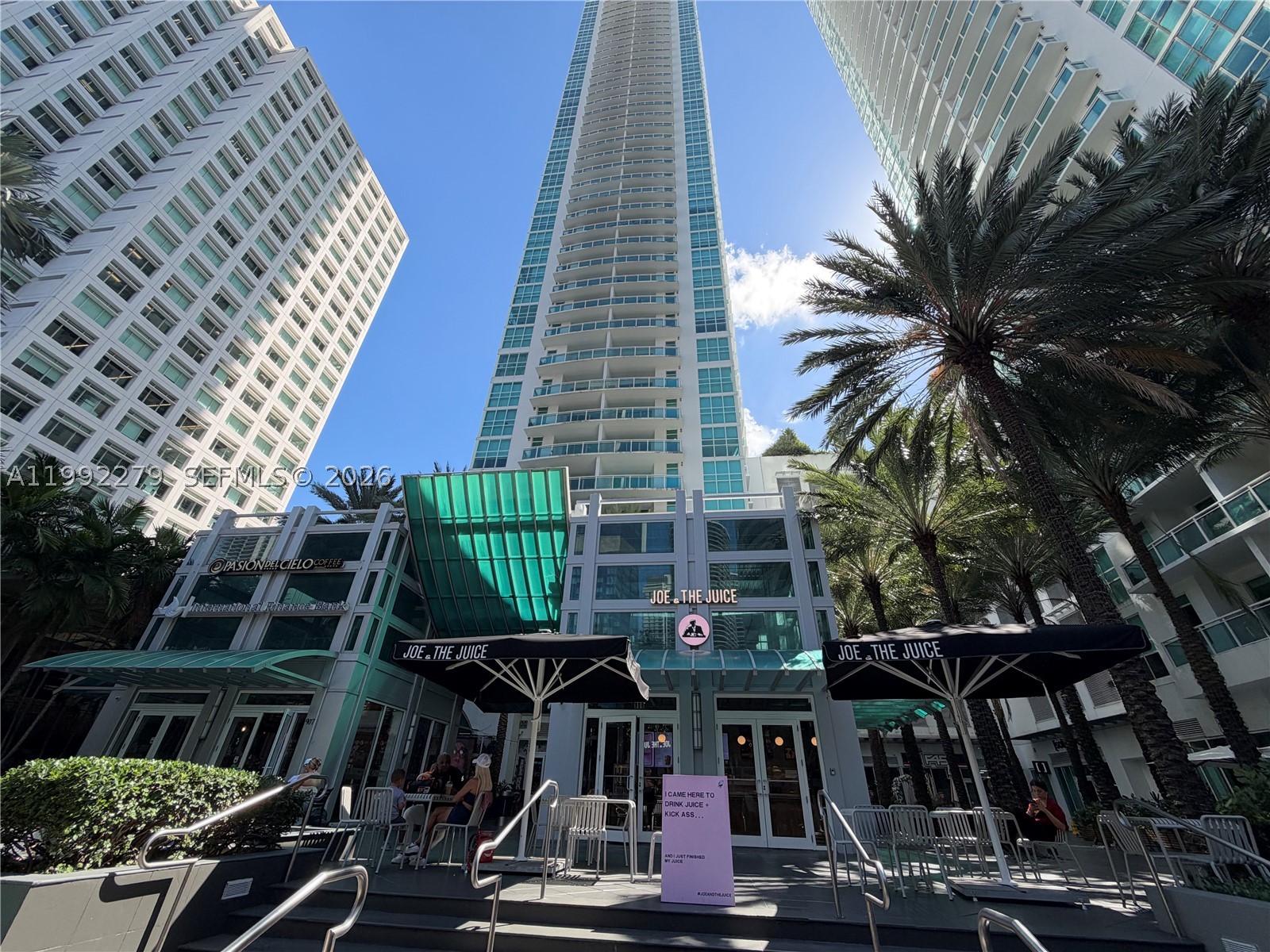 950 Brickell Bay Dr #2706, Miami FL 33131
