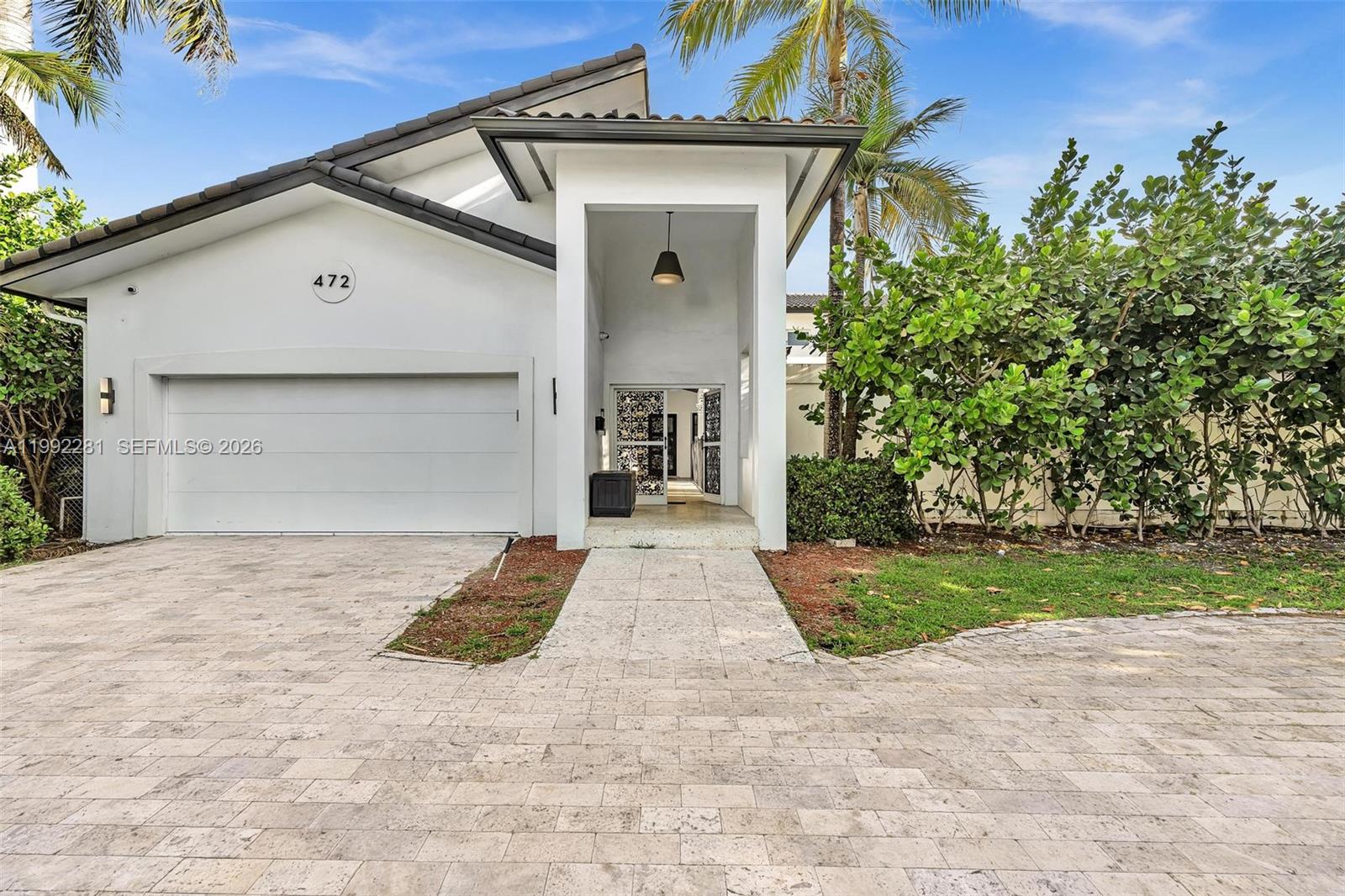 472 Sunset Dr, Hallandale Beach FL 33009