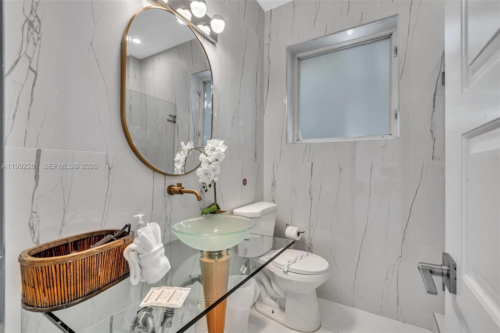 472 Sunset Dr, Hallandale Beach FL 33009