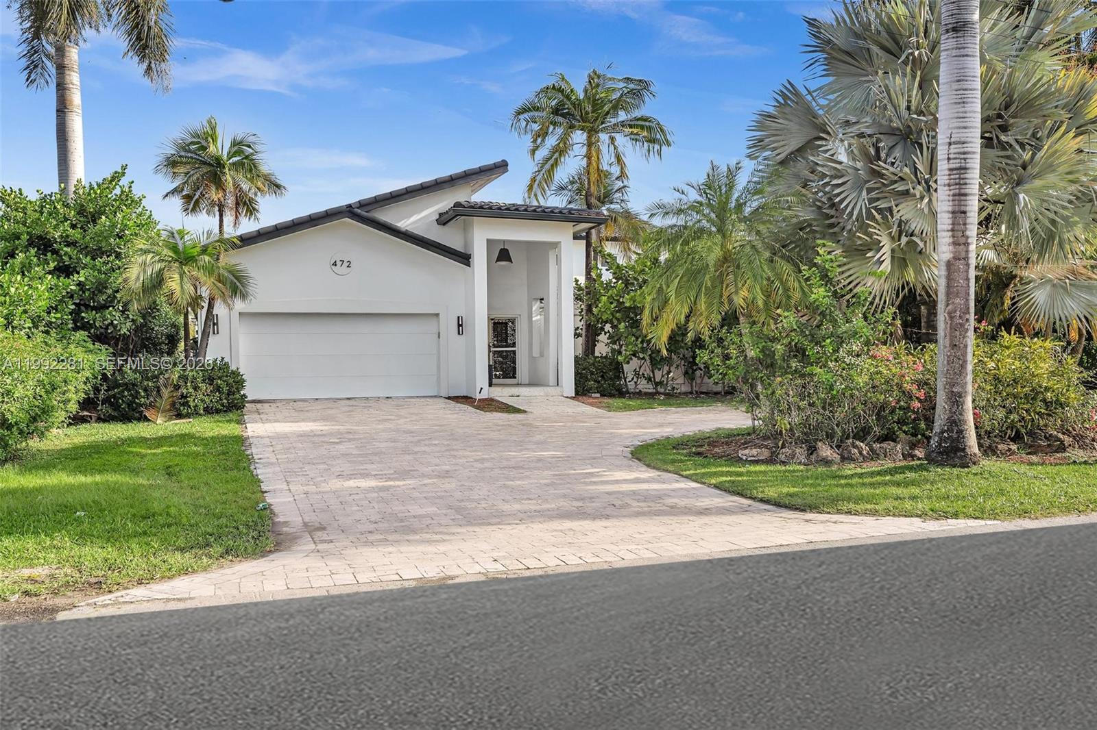 472 Sunset Dr, Hallandale Beach FL 33009