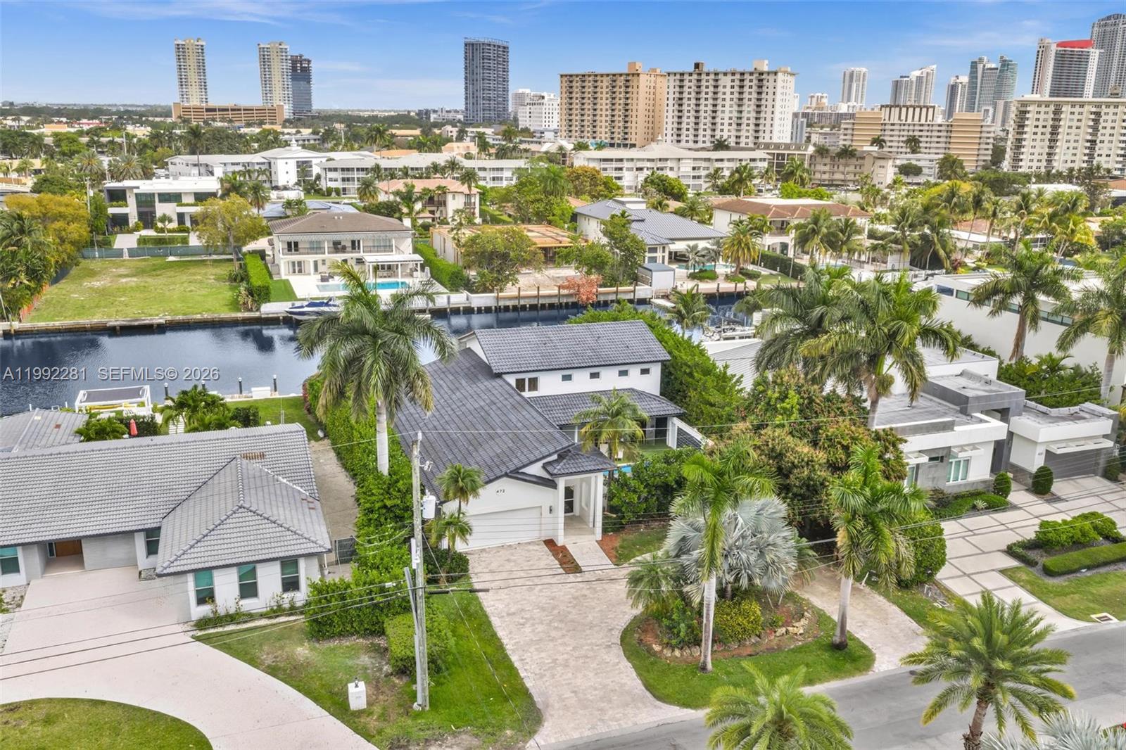 472 Sunset Dr, Hallandale Beach FL 33009