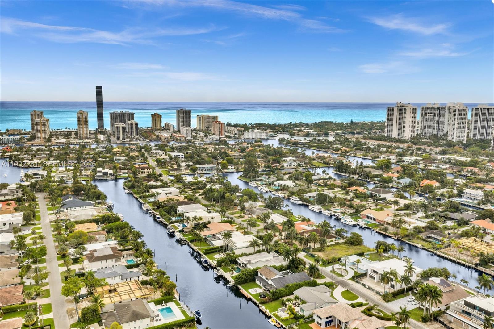 472 Sunset Dr, Hallandale Beach FL 33009