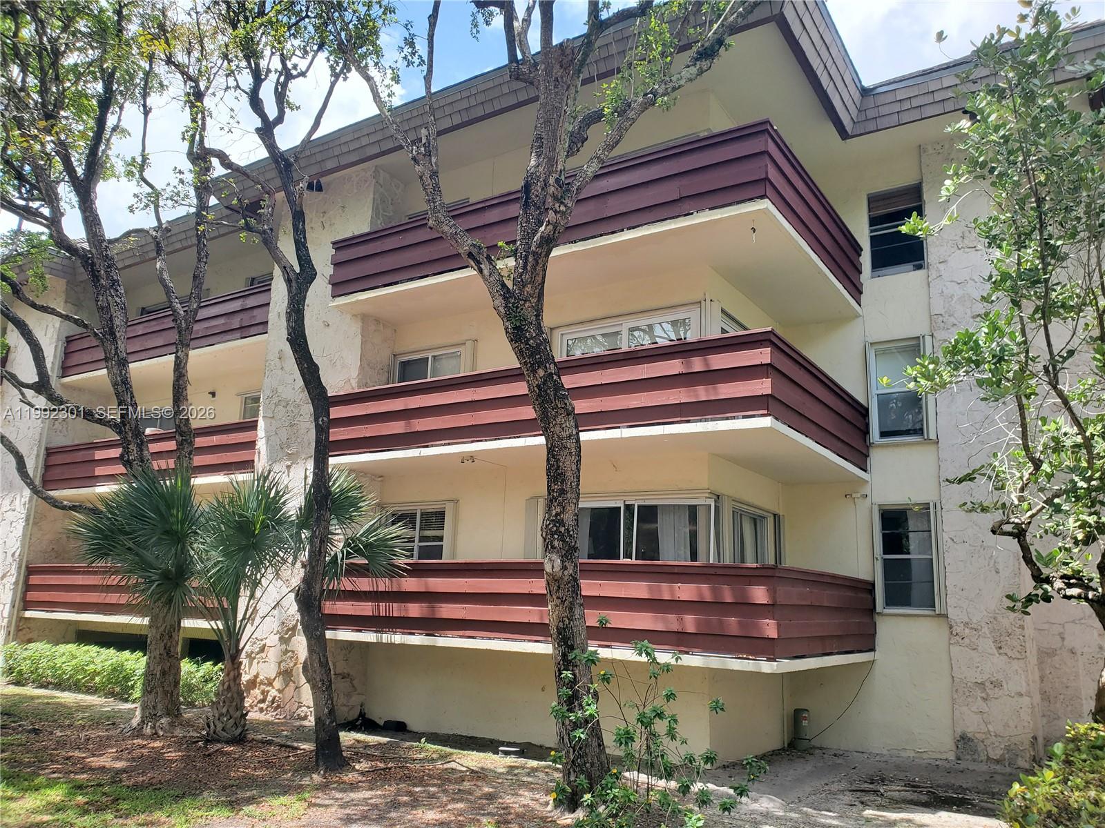 1205 Mariposa Ave #206, Coral Gables FL 33146