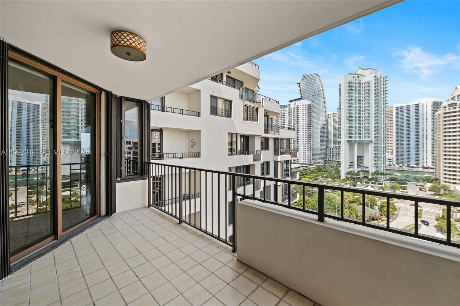 520 Brickell Key Dr #A1712, Miami FL 33131