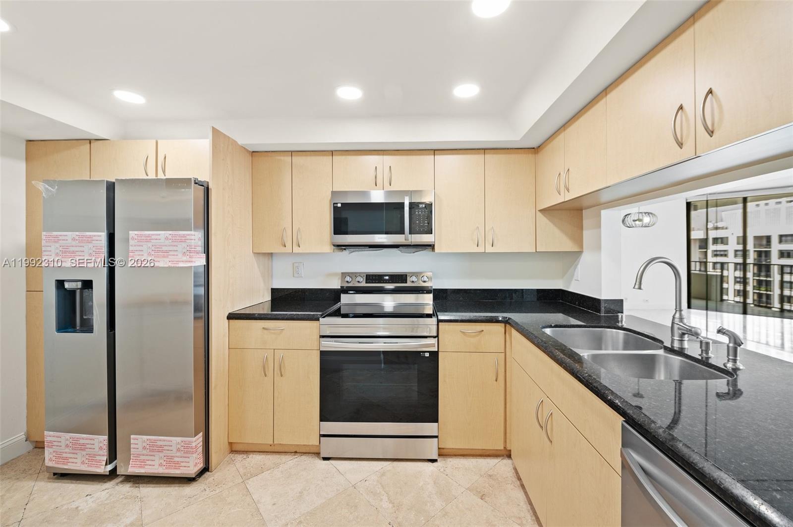 520 Brickell Key Dr #A1712, Miami FL 33131