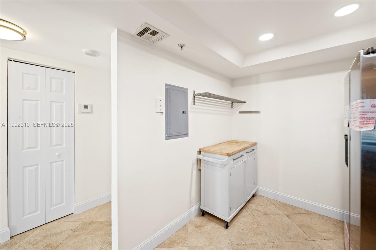 520 Brickell Key Dr #A1712, Miami FL 33131