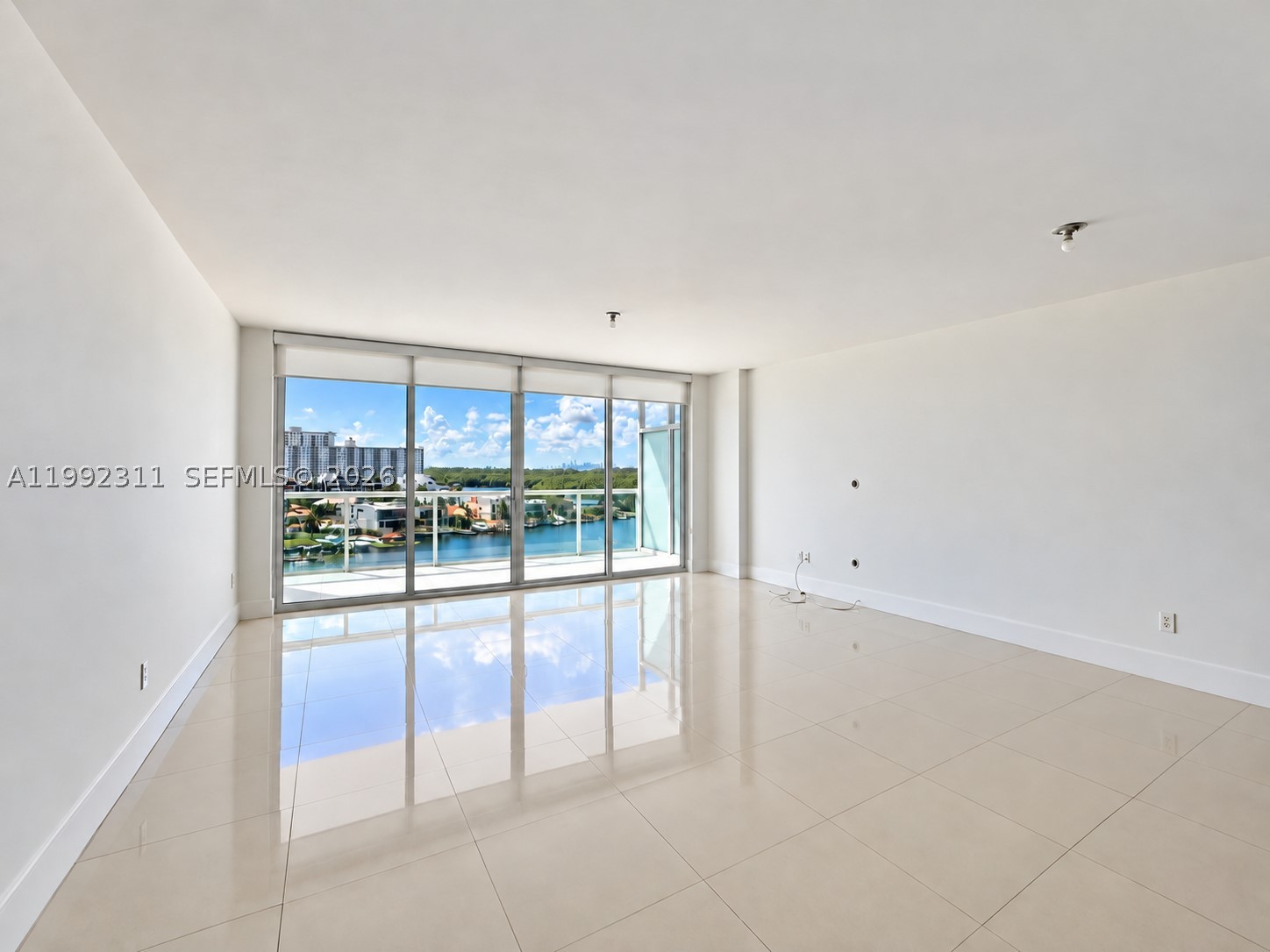 400 Sunny Isles Blvd #819, Sunny Isles Beach FL 33160