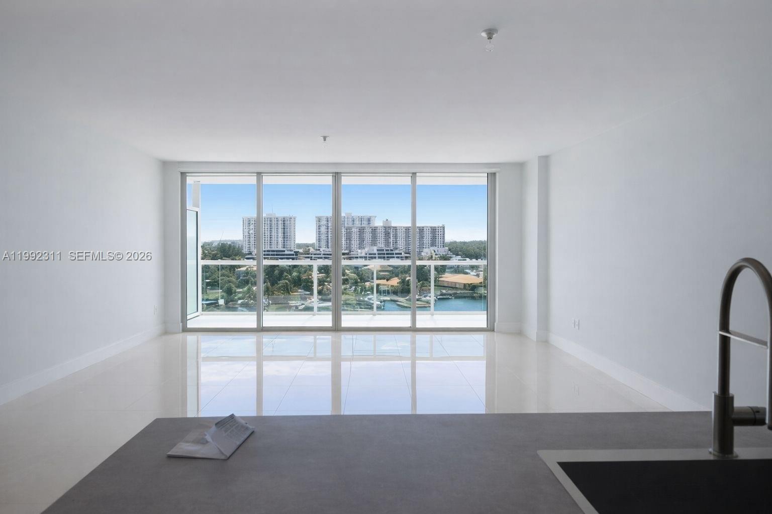 400 Sunny Isles Blvd #819, Sunny Isles Beach FL 33160