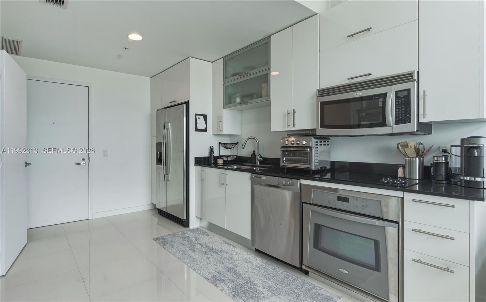 60 SW 13th St #2805, Miami FL 33130