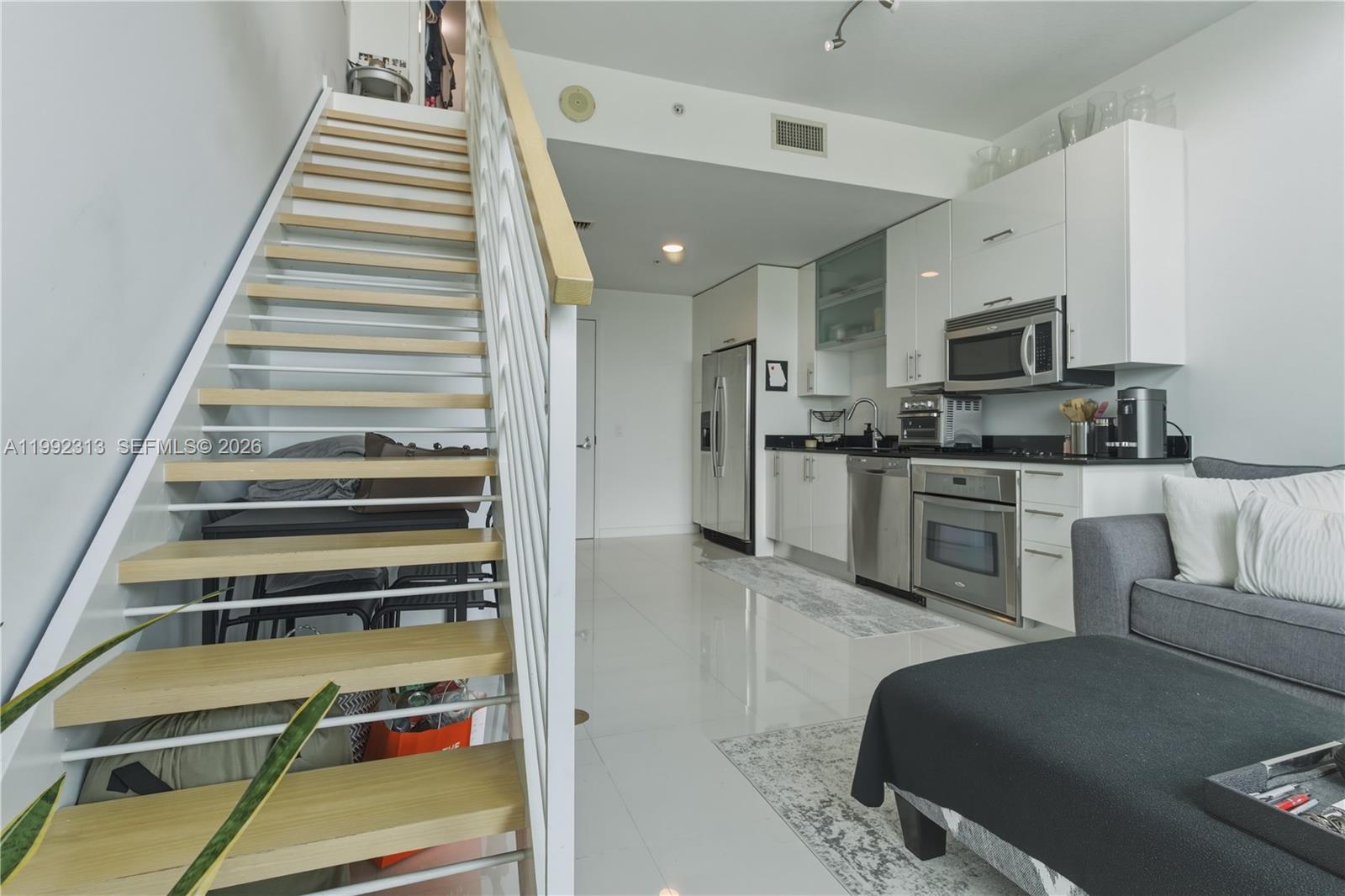 60 SW 13th St #2805, Miami FL 33130