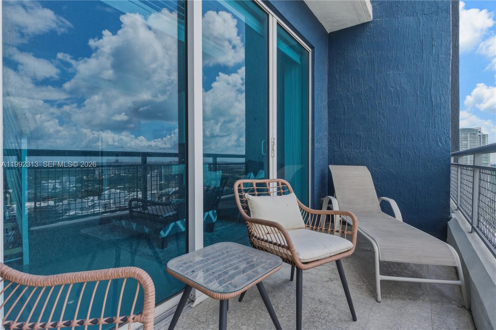 60 SW 13th St #2805, Miami FL 33130