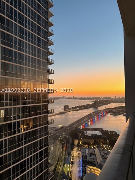 1040 Biscayne Blvd #2605, Miami FL 33132
