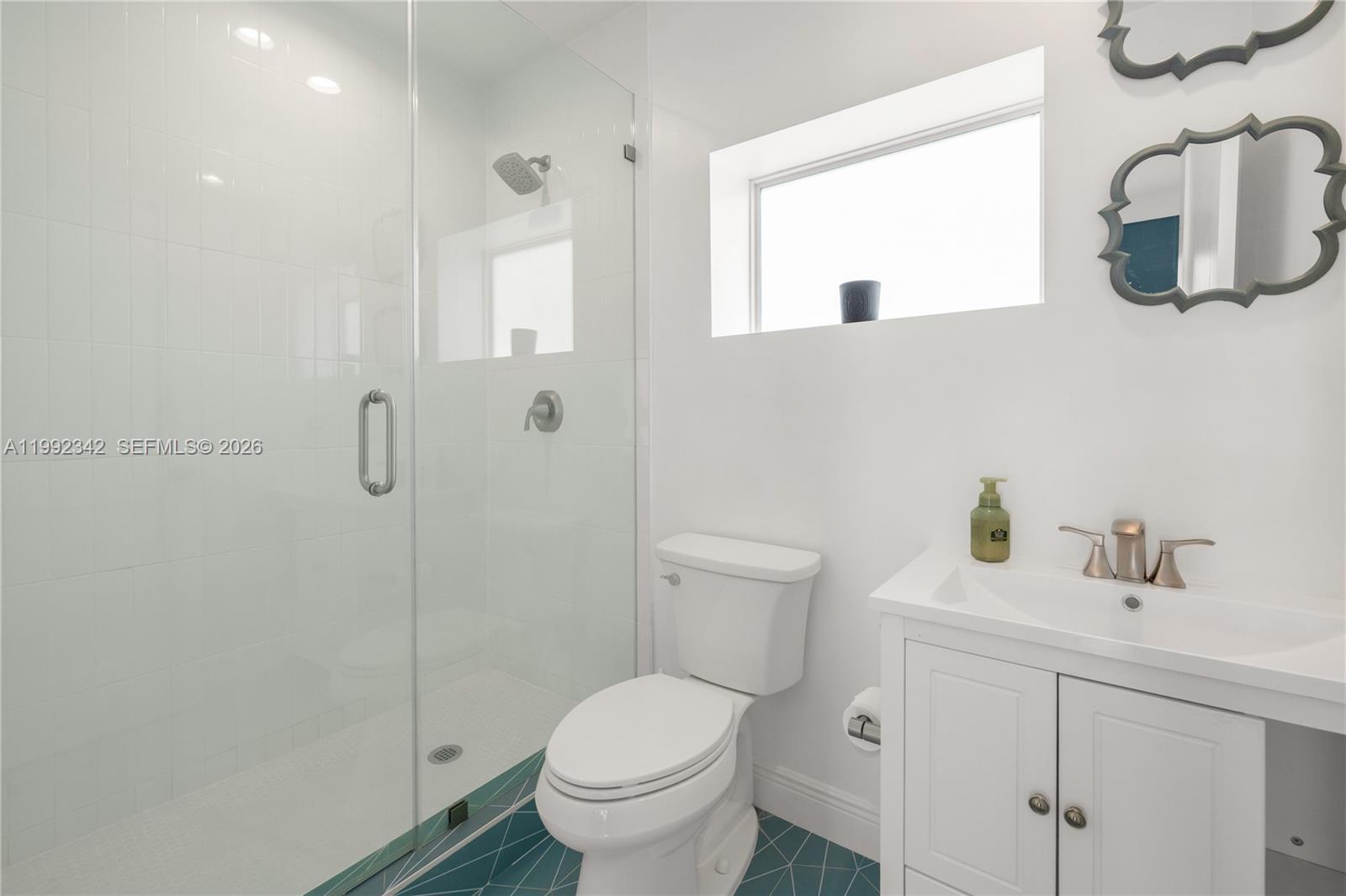 320 NE 88th St, El Portal FL 33138