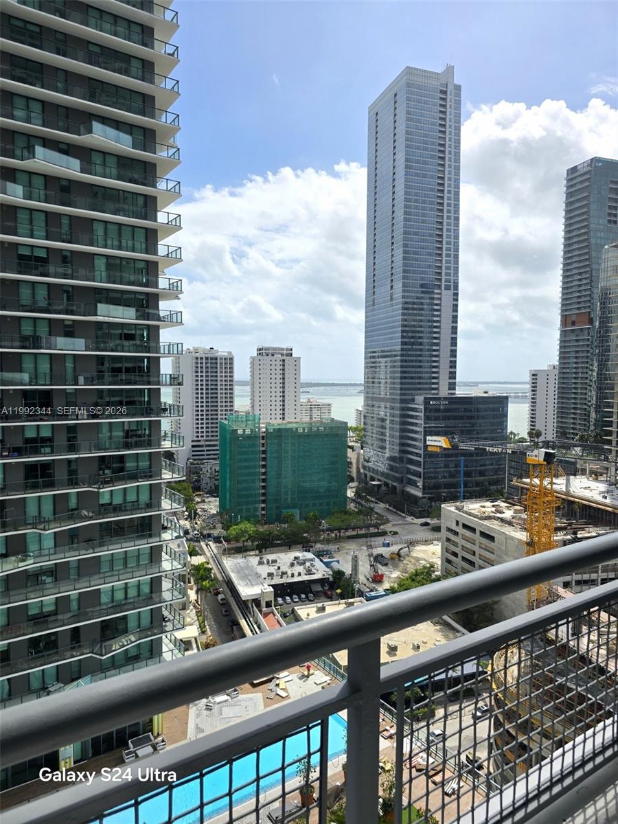 60 SW 13th St #2604, Miami FL 33130
