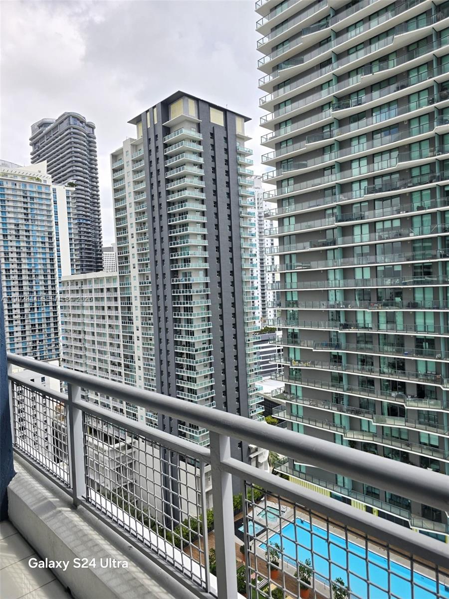 60 SW 13th St #2604, Miami FL 33130