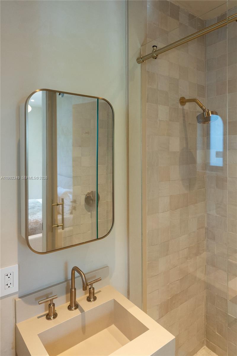 4430 Royal Palm Ave, Miami Beach FL 33140