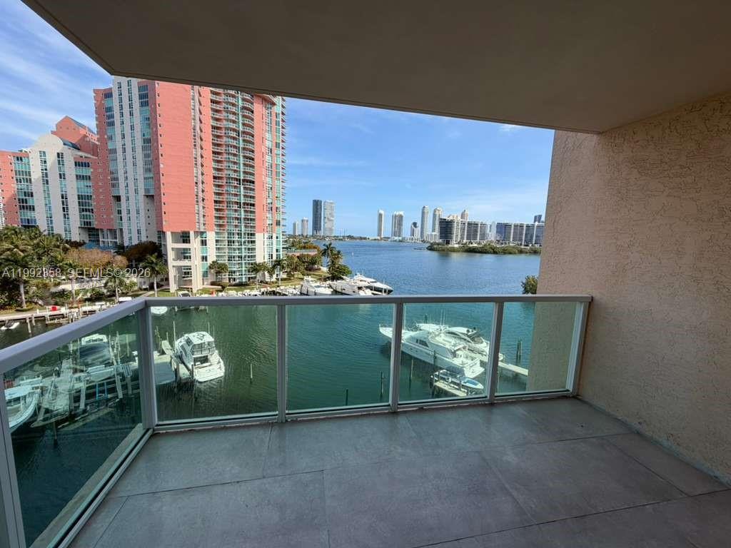 3330 NE 190th St #710, Aventura FL 33180