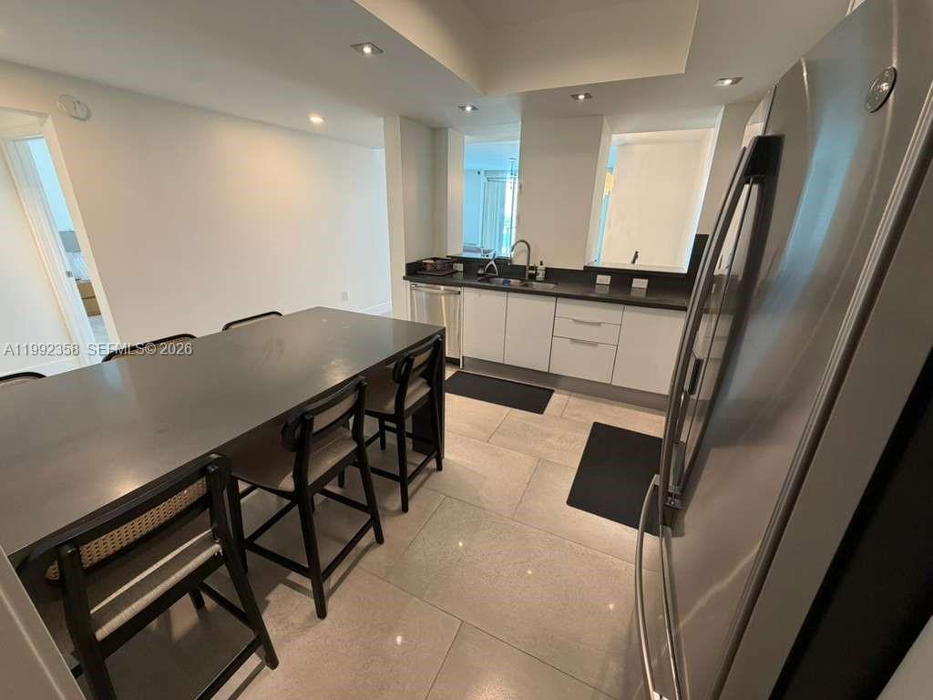 3330 NE 190th St #710, Aventura FL 33180