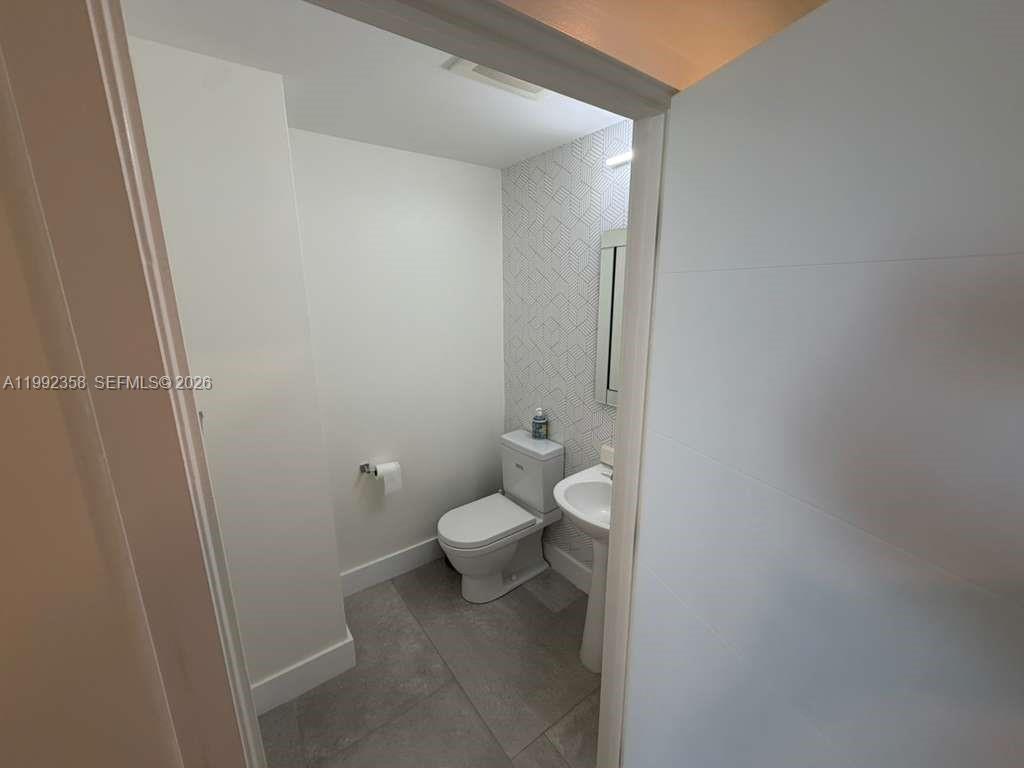 3330 NE 190th St #710, Aventura FL 33180
