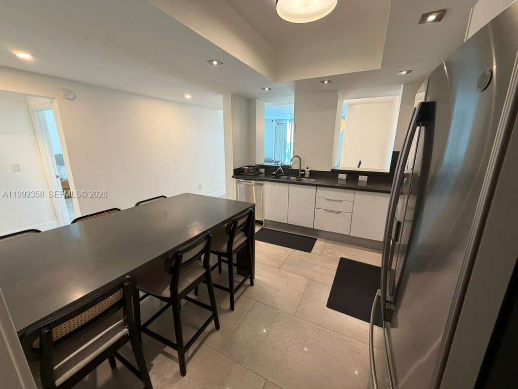 3330 NE 190th St #710, Aventura FL 33180
